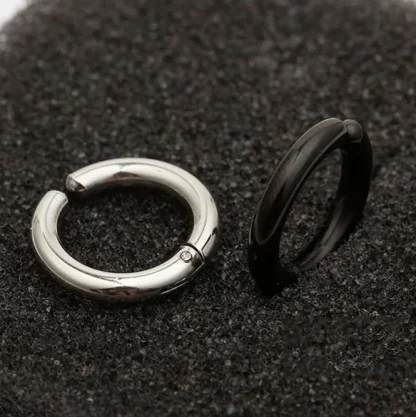 Non-Piercing Hoop Earrings with Sleek Design - Image 3
