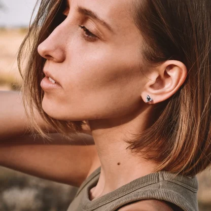 Classic Triangle Stud Earrings with Luxury Design - Image 4