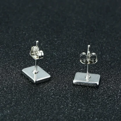 Stylish Stud Earrings with Ace of Spades Design - Image 4