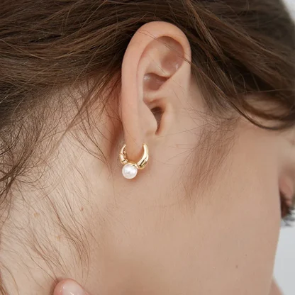 Elegant Hoop Earring with Pearl-like Decor - Image 4