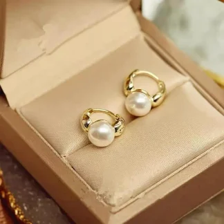 Elegant Hoop Earring with Pearl-like Decor