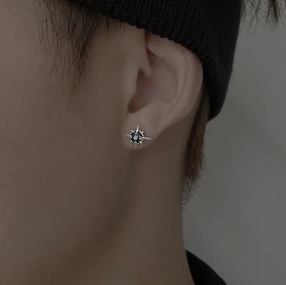 Intricate Stud Earrings with Star Design - Image 10