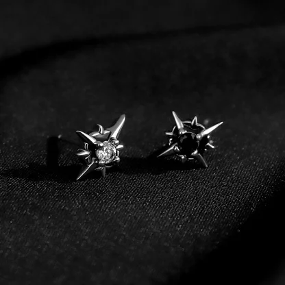 Intricate Stud Earrings with Star Design - Image 7
