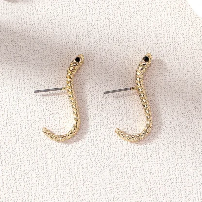 Creative Mini Snake Shape Stud Earrings - Image 7